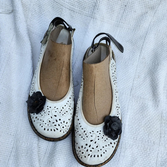 Rieker leather cut out floral sling backs 37/6 - Picture 2 of 10